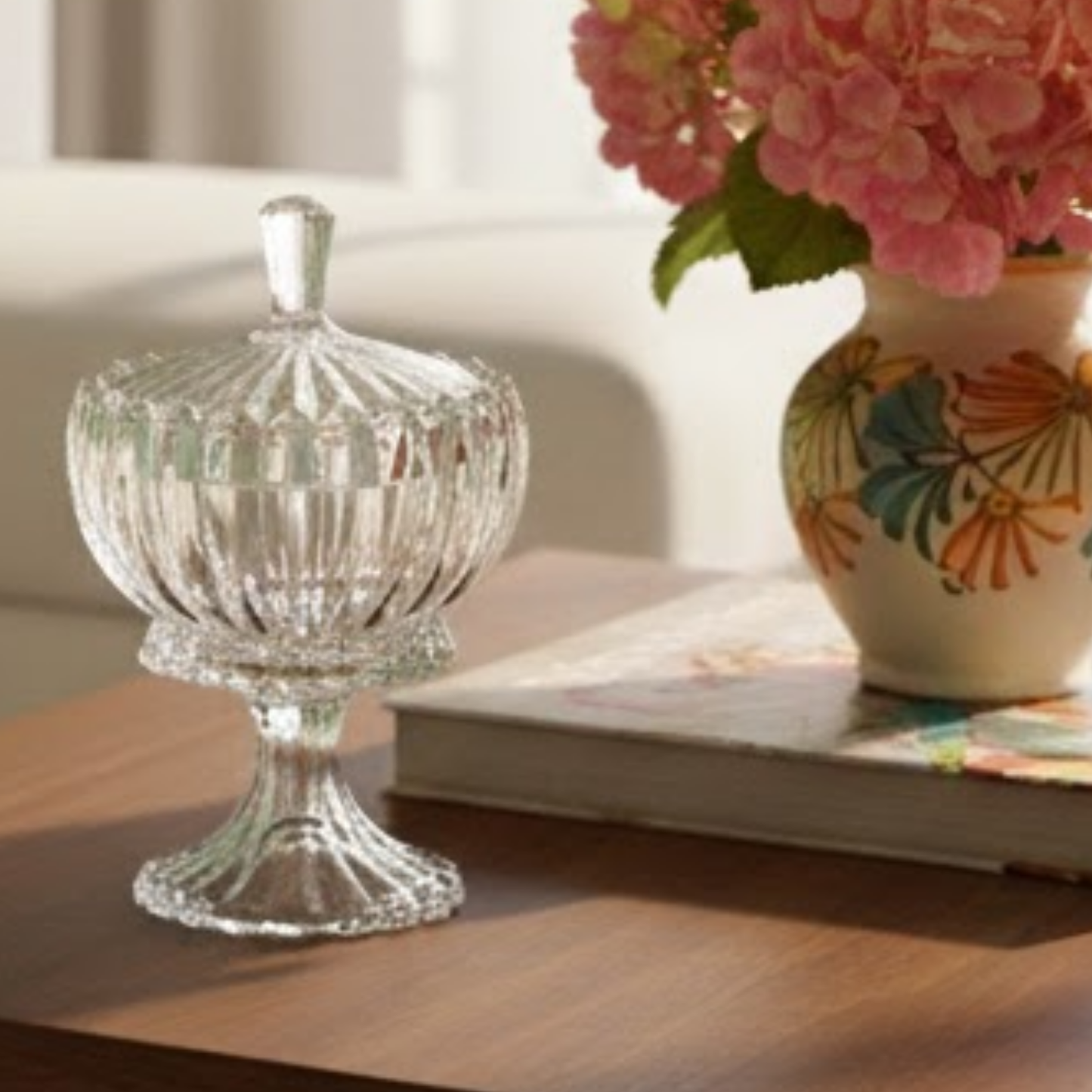 Potiche Decorativo com Base e Tampa Geneva em Cristal de Chumbo – 17cm x 25cm
