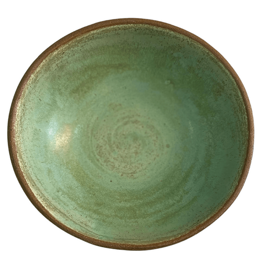 Prato de Sobremesa de Cerâmica (21cm) na cor Tiffany Fosco, destacando a textura artesanal.