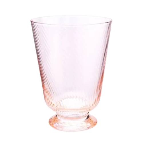 Copo de água de vidro com design torcido na cor rosa, 360ml de capacidade.