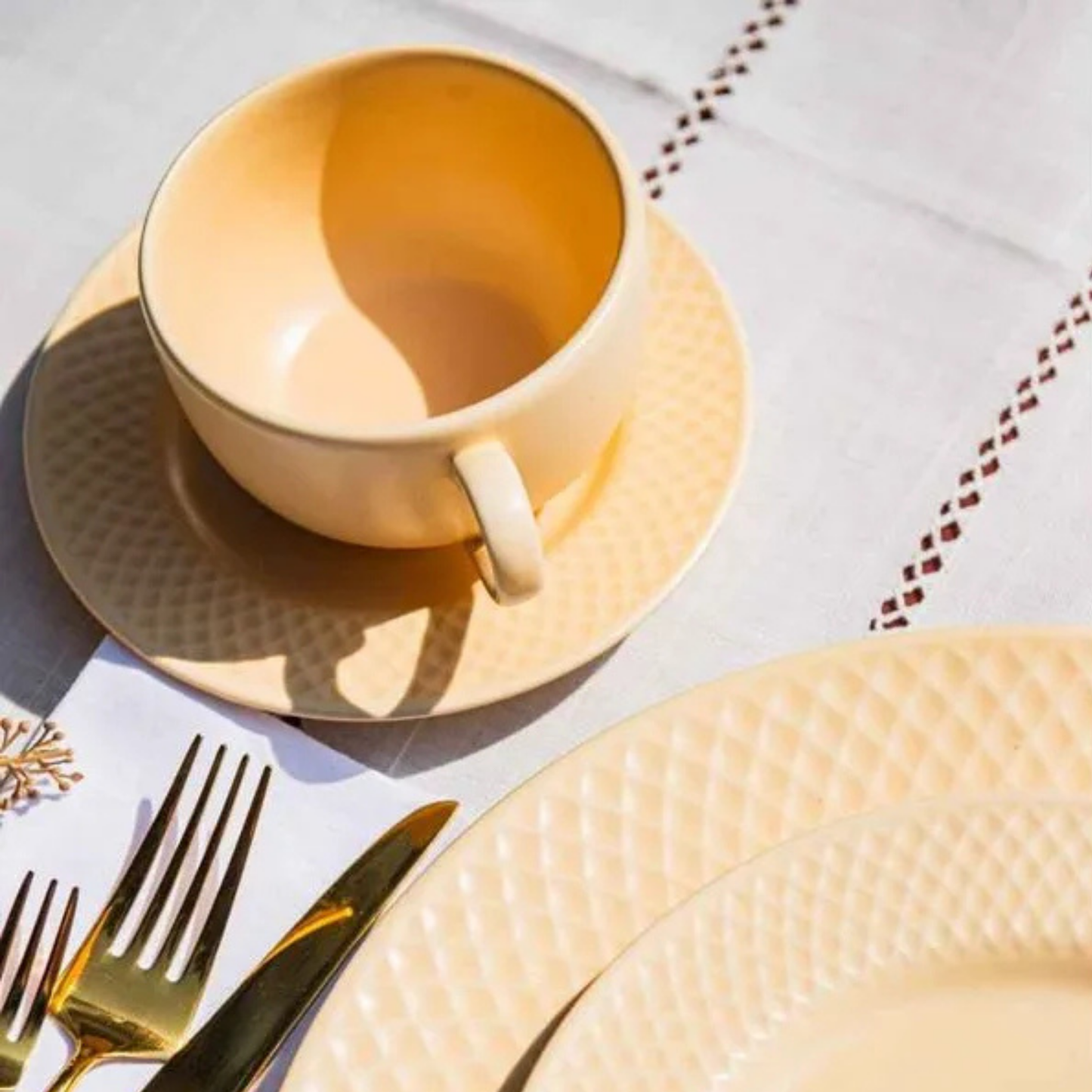 Xícara de Chá c/ Pires - Nude - 250ml